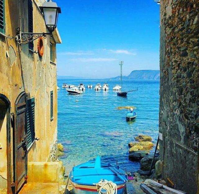 Bed and breakfast Romeo E Giulietta Scilla Extérieur photo
